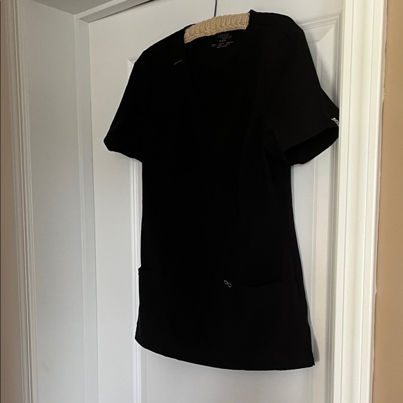 Classic Black Short Sleeve Women's Top - Picture 1 of 13